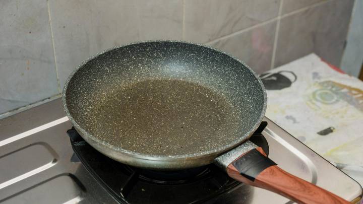 Cooking Calamity: Stop Putting These 5 Foods in a Nonstick Pan