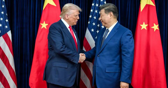 Donald Trump dice que ha hablado de desnuclearización con Xi y Putin, pero insiste en hacer tests