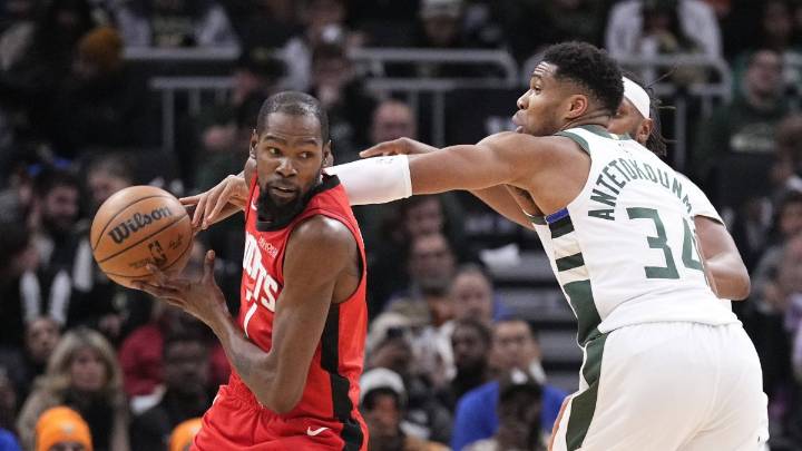 Durant lidera la remontada de los Rockets frente a los Bucks de Antetokounmpo