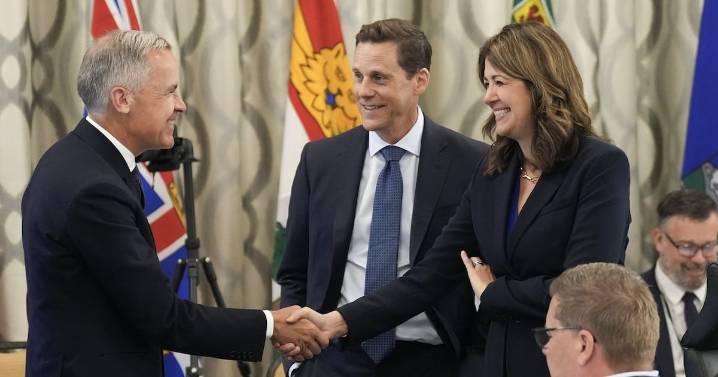 Ottawa-Alberta pipeline agreement signed