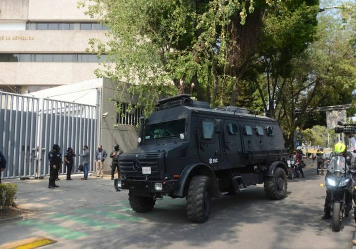 FGR obtiene vinculación de 3 personas por delitos contra la salud y portación de armas