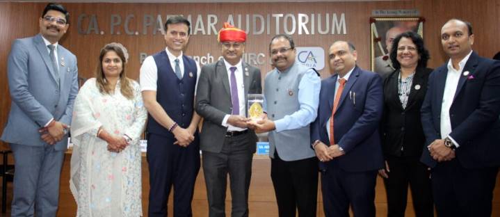 Pune: ICAI seeks inclusion of commerce in school curriculum; announces ₹500