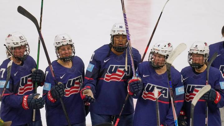 Laila Edwards shines in homecoming. USA beats Canada 4-1 in women's hockey Rivalry Series