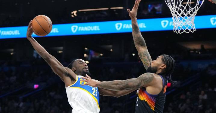 Pacers' Nesmith sidelined for a month with left knee injury