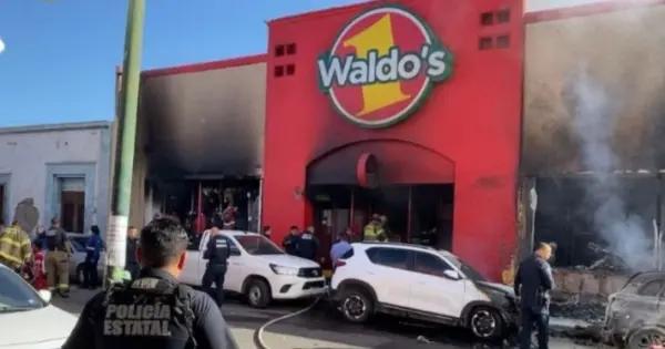 Avanza investigación por incendio en tienda Waldo´s de Hermosillo