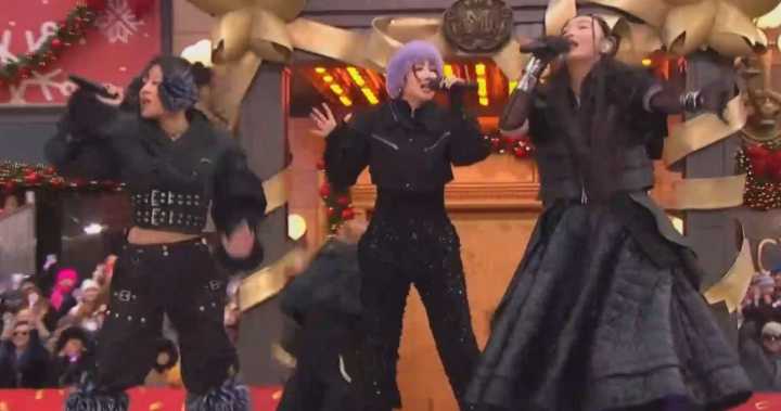 Huntrix Performs ‘Golden’ at Thanksgiving Day Parade