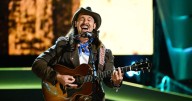 Louisiana Cajun artist Dustin Gaspard sings on The Voice