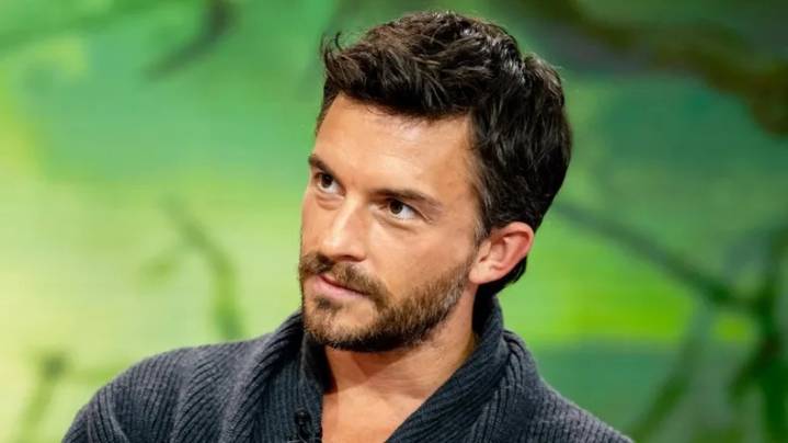 Jonathan Bailey se corona como el hombre más sexy del mundo de 2025: marca historia como el primer actor homosexual en llevarse este título