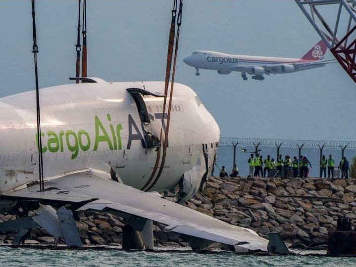 Engine accelerated after landing, deadly H.K. plane crash probe finds