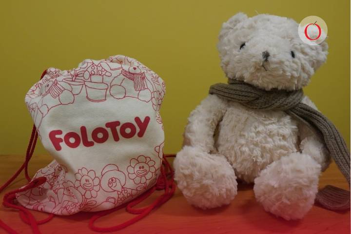 Kumma: el peluche con IA que dejaron de vender por dar consejos riesgosos y pláticas sexuales a menores