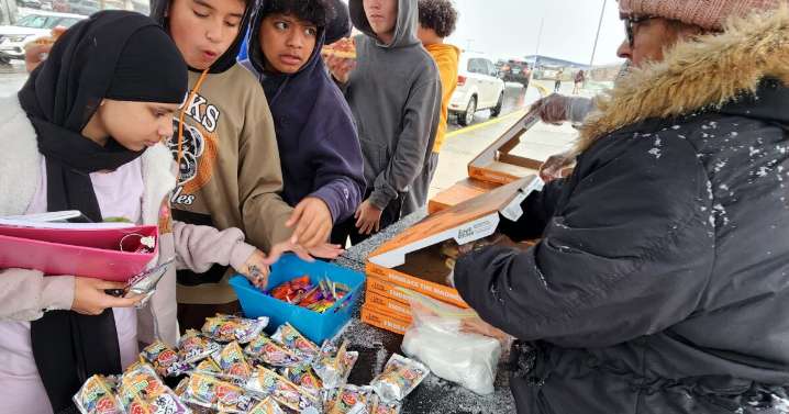 Community volunteers provide support to Tates Creek students after recent violence