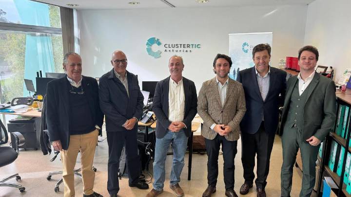 El popular Andrés Ruiz pone en valor la innovación y las nuevas tecnologías, "claves para el futuro económico de Gijón"