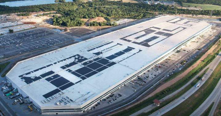 Tesla shareholders approve US$1 trillion pay deal for CEO Elon Musk