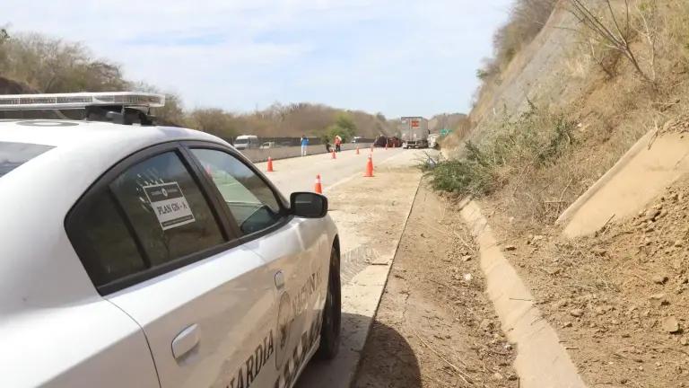 Ciclista muere arrollado en el Libramiento Mazatlán