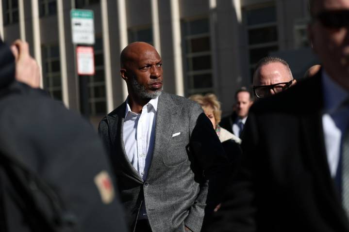 NBA coach Chauncey Billups pleads not guilty in rigged poker game case