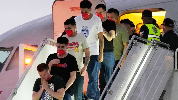 Judge to proceed with contempt probe after US flew migrants to El Salvador prison in March