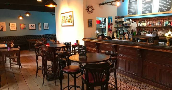 Entire quiz team banned from pub after they're 'caught red handed'