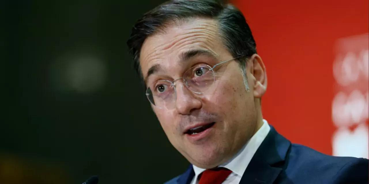 Polémica entre España y México: Madrid exige dimisión de ministro Albares por disculpas a pueblos originarios