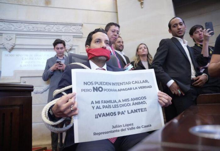 Los líos internos de la U y Cambio Radical que tiene en problemas al Congreso