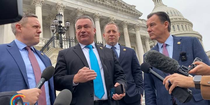 House lawmakers pitch bipartisan bill extending ACA subsidies