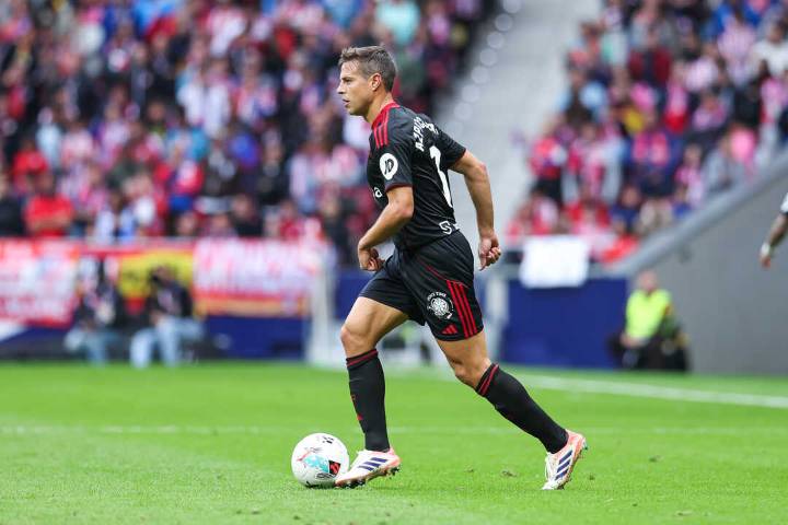 Almeyda sufre sin Azpilicueta, su gran líder en la defensa