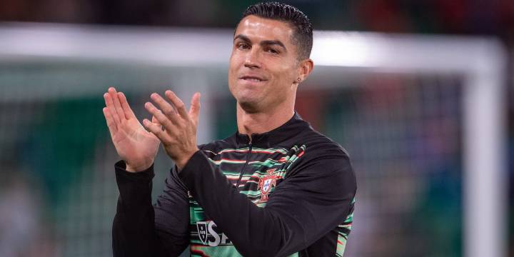 Cristiano Ronaldo: Biography, Soccer Player, Al