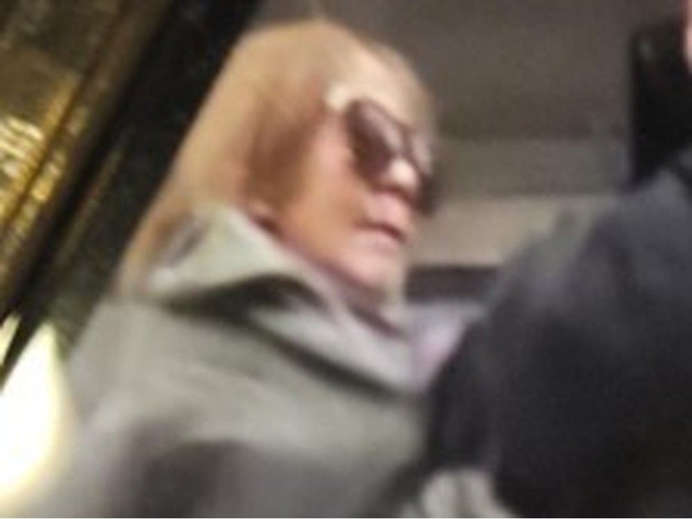 Ottawa police ask for help to ID suspect in Rideau Street stabbing