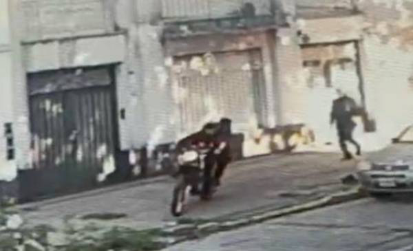 VIDEO. Dos barrios de La Plata en llamas por culpa del delito motorizado