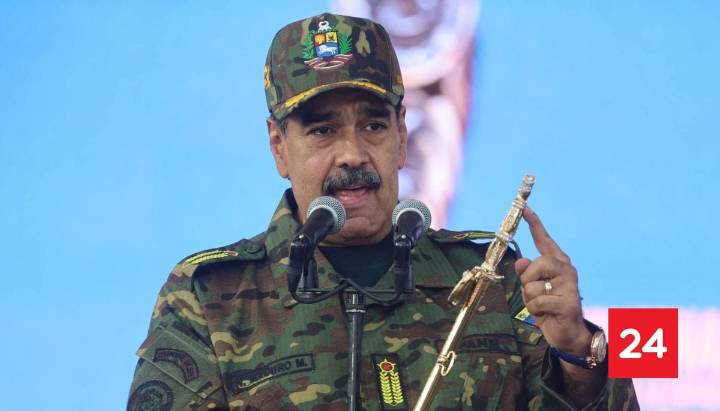 Maduro ordena un "plan especial" para el retorno de venezolanos varados en otros países por suspensión de vuelos