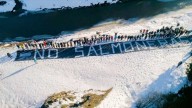 La Legislatura de Tierra del Fuego busca flexibilizar la ley que prohíbe las salmoneras pese a la resistencia de la comunidad