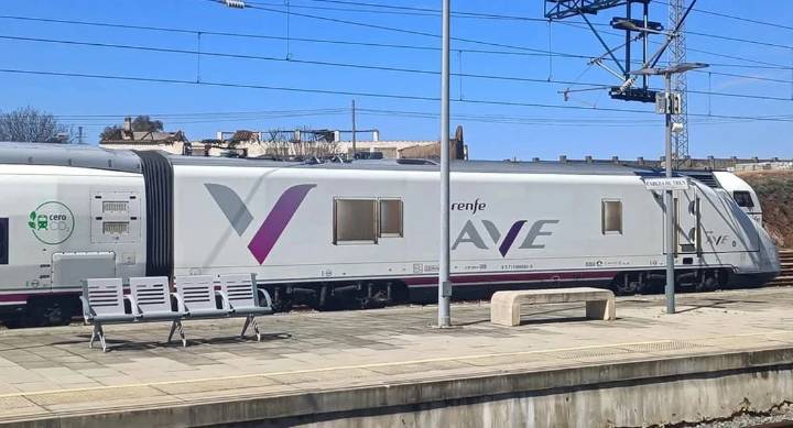 El PP lamenta la decisión acordada por el Gobierno de Sánchez de retrasar la alta velocidad a 2034