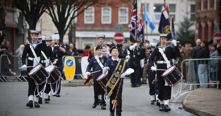 Moment Nuneaton's proud Remembrance Sunday Parade 2025 as applause breaks out