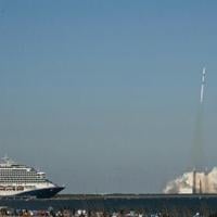 Blue Origin launches NASA Mars mission and nails booster landing