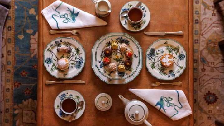 Aquazzura Teams With Collegio alla Querce for Sunday Brunch, Afternoon Tea