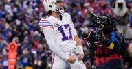 Josh Allen dominates with 6 TDs pushing Bills past Buccaneers 44