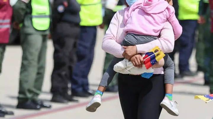 Venezolanos se quedan sin TPS y serían deportados de Estados Unidos