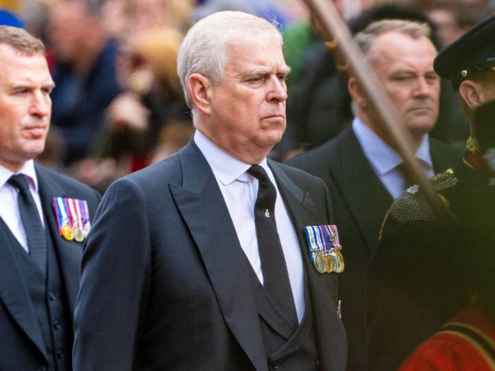 Carlos III retira el título de príncipe a su hermano Andrés