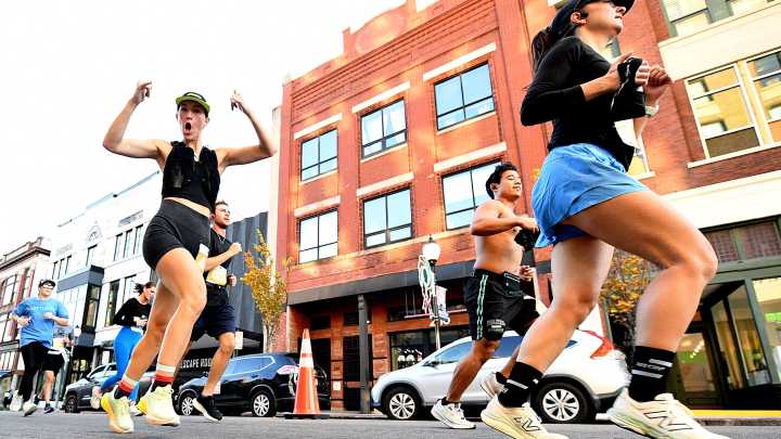 See runners across downtown Wilmington for Battleship…