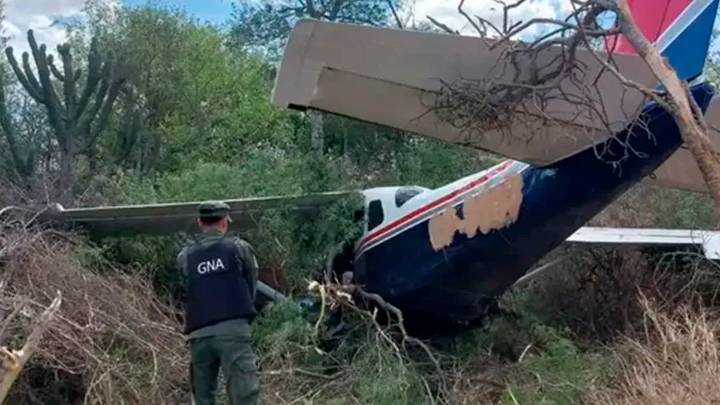 Video: así fue el momento en que que cayó en Salta la avioneta con 140 kilos de cocaína