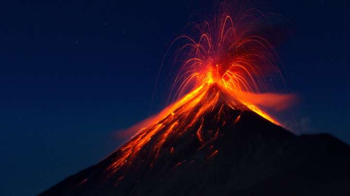 Los geólogos alertan y es urgente: este supervolcán puede despertar y va a sumir al mundo en el caos
