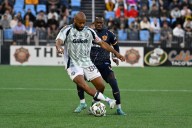 Deadspin | Revs re-sign D Andrew Farrell for club-record 14th season