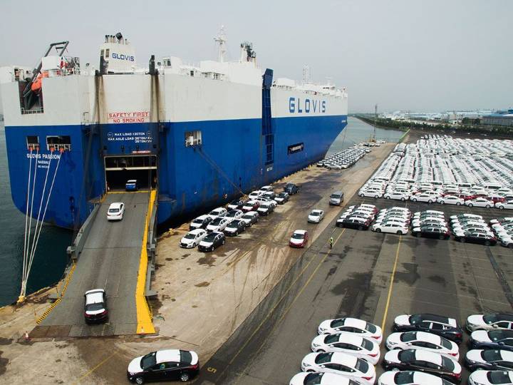 Global automakers grab a bigger share of Canadian market in trade war