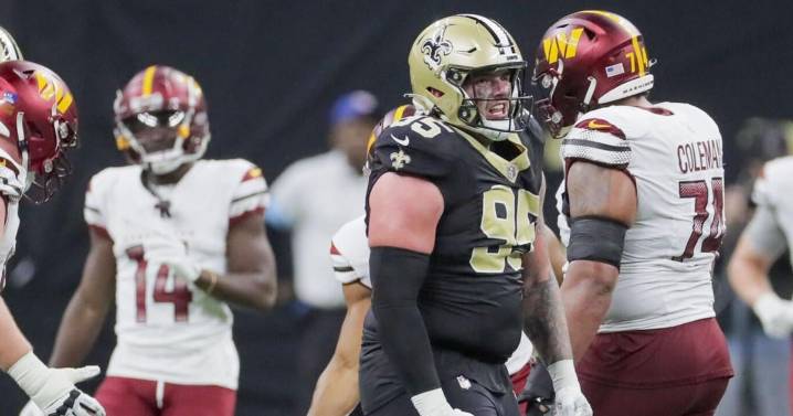 The Saints have a late scratch on defense for the Week 9 game against the Rams