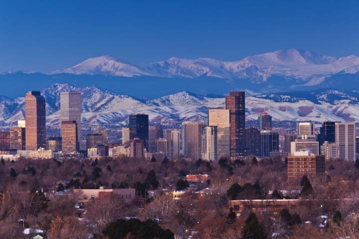 Still no snow? Meteorologists think it could be in top 3 latest of Denver history