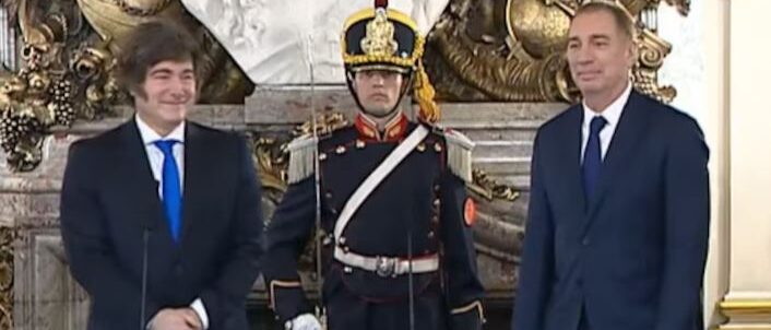 Javier Milei le tomó juramento a Diego Santilli como nuevo ministro del Interior