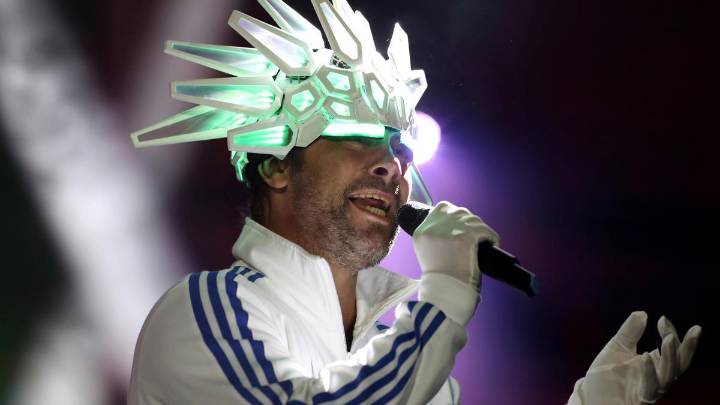 Jamiroquai pone al Palau Sant Jordi en trance con un empacho de ‘groove’