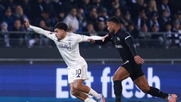 Gibbs-White misses penalty as Nottingham Forest held by Sturm Graz