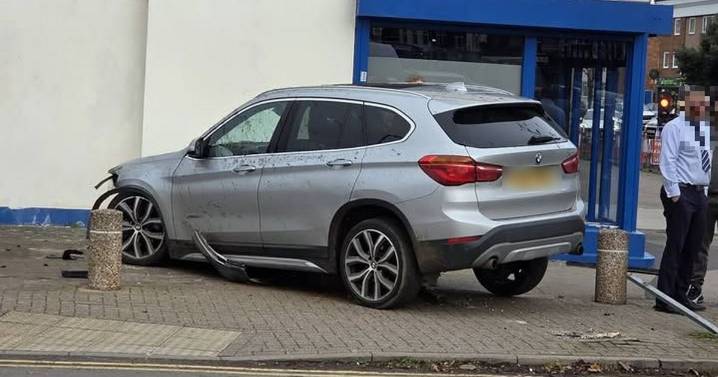 Driver 'hit mobility scooter, cars and traffic light' in Sutton Coldfield crash