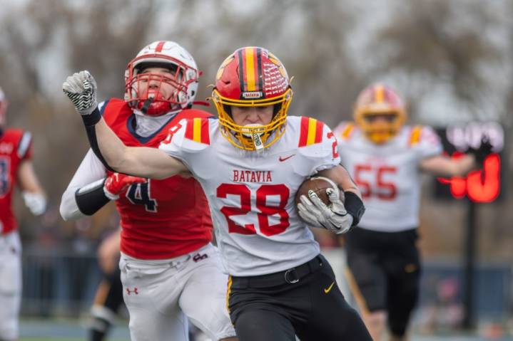 7A football: Henry Hahn steps up to challenge for Batavia