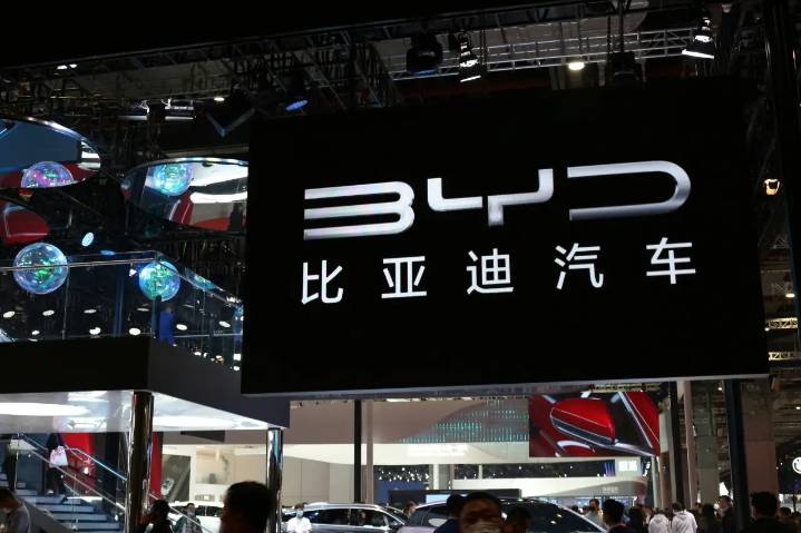 BYD retira 88,981 híbridos enchufables por esta razón